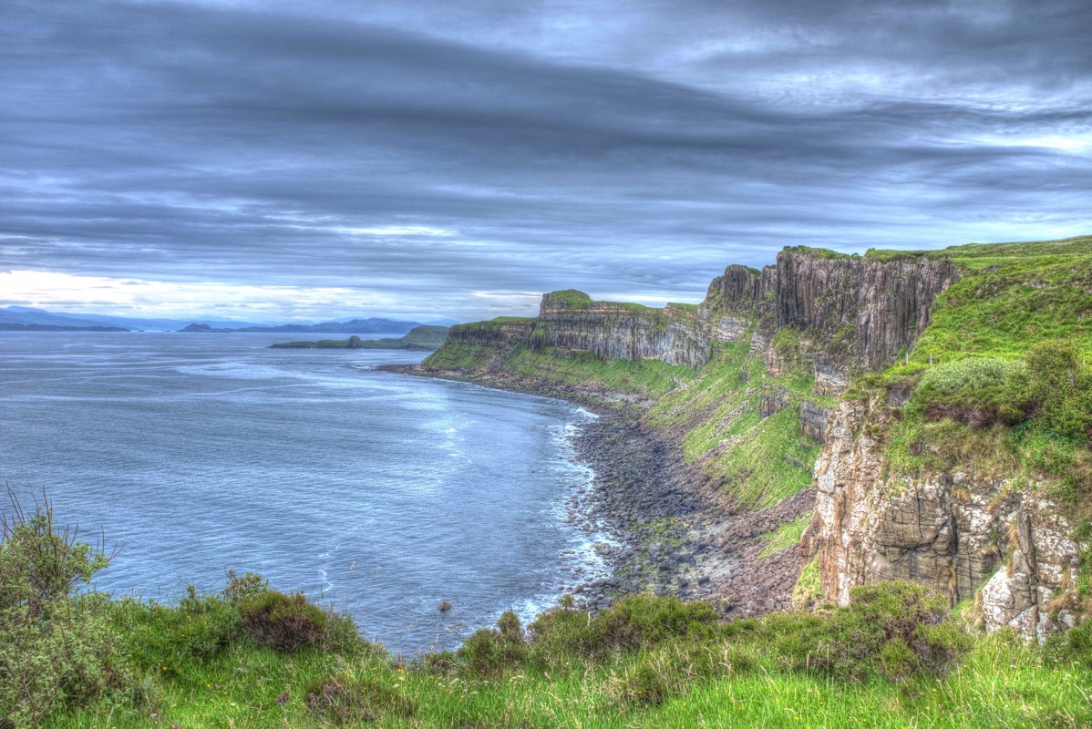 Skye cliff 2